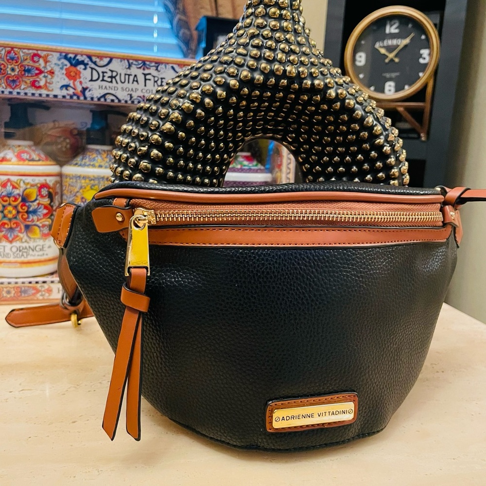 Adrienne Vittadini Belt Bag . NWOT